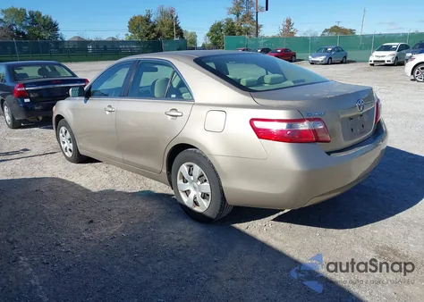 2007 Toyota Camry Ce z USA, uszkodzony, nr VIN JTNBE46K173067415